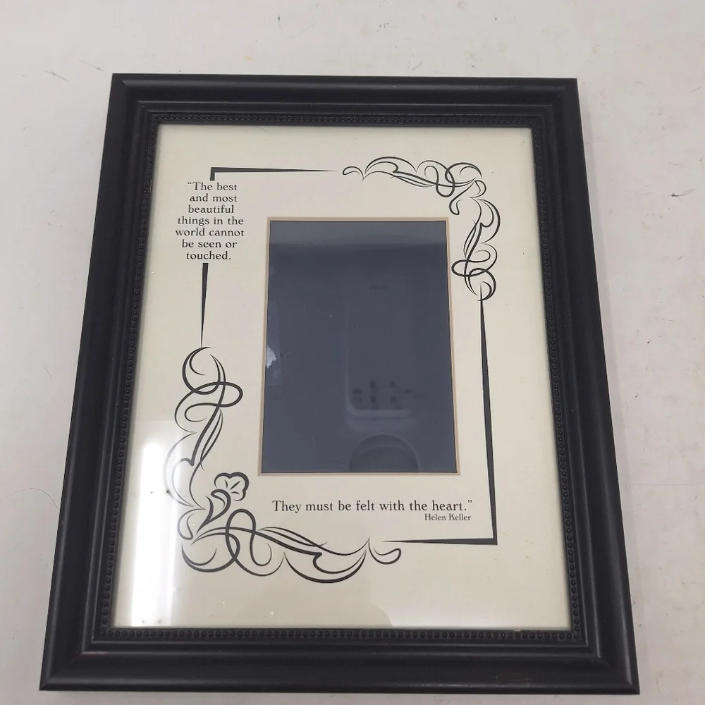 Helen Keller Inspirational Photo Quote Frame Love Heart Decorative Vertical Hang